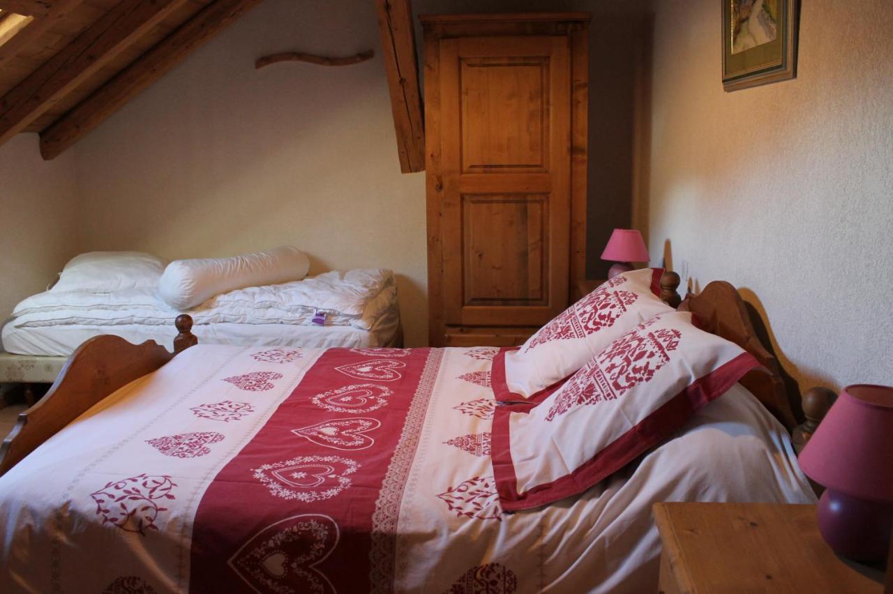 La Ferme De Sous-Lachat Samoens Exterior photo