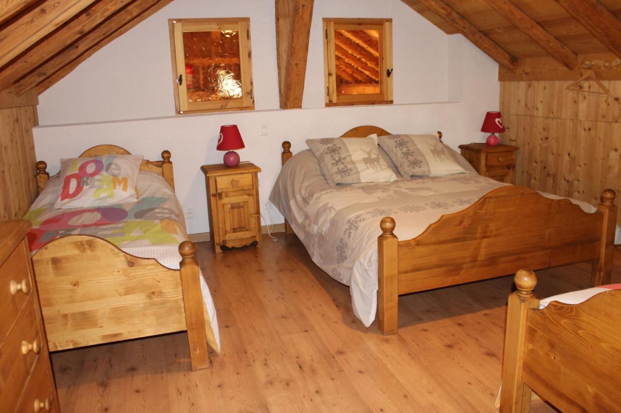 La Ferme De Sous-Lachat Samoens Exterior photo