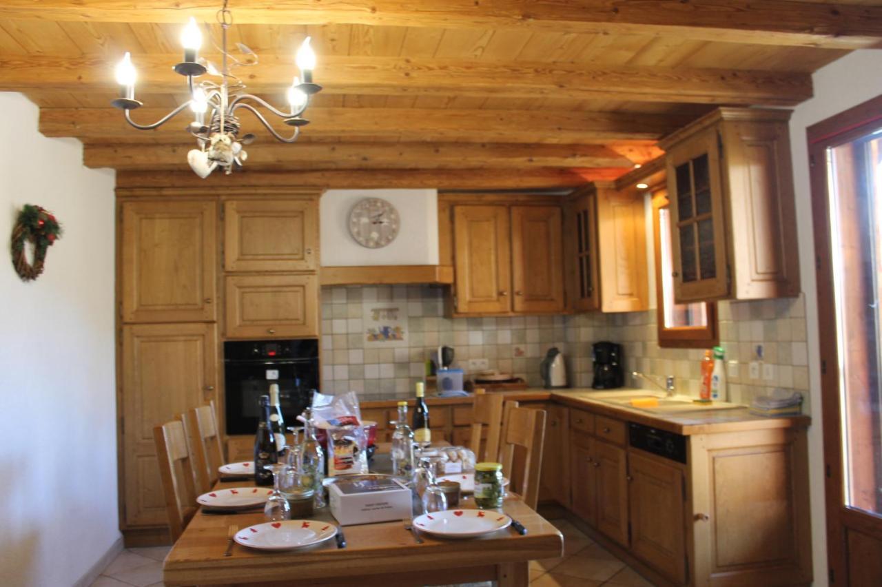 La Ferme De Sous-Lachat Samoens Exterior photo