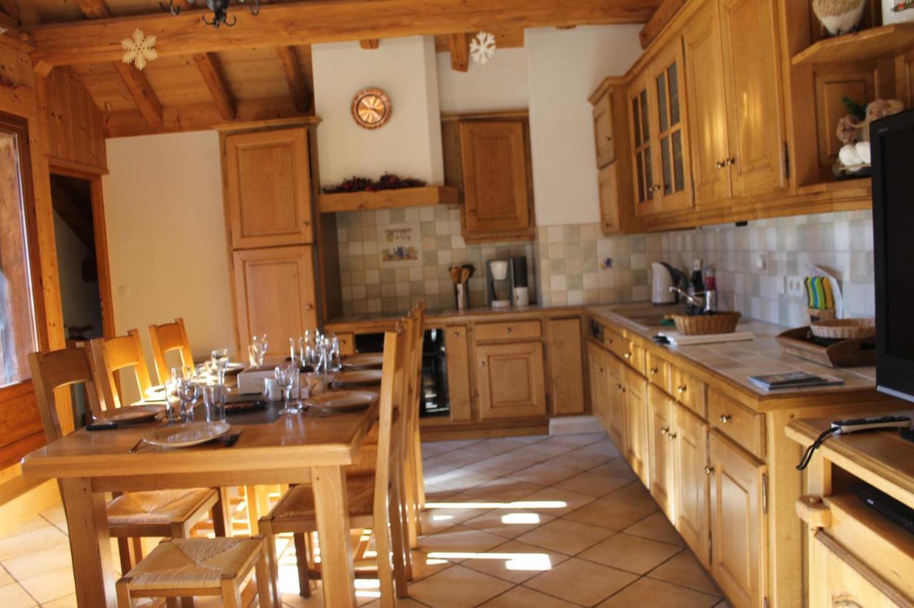 La Ferme De Sous-Lachat Samoens Exterior photo