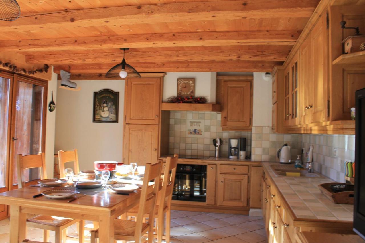 La Ferme De Sous-Lachat Samoens Exterior photo